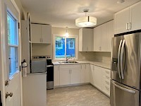 Updated kitchen with modern appliances & fully equipped